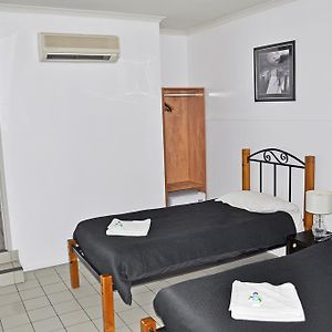 Budget Twin Room Internal